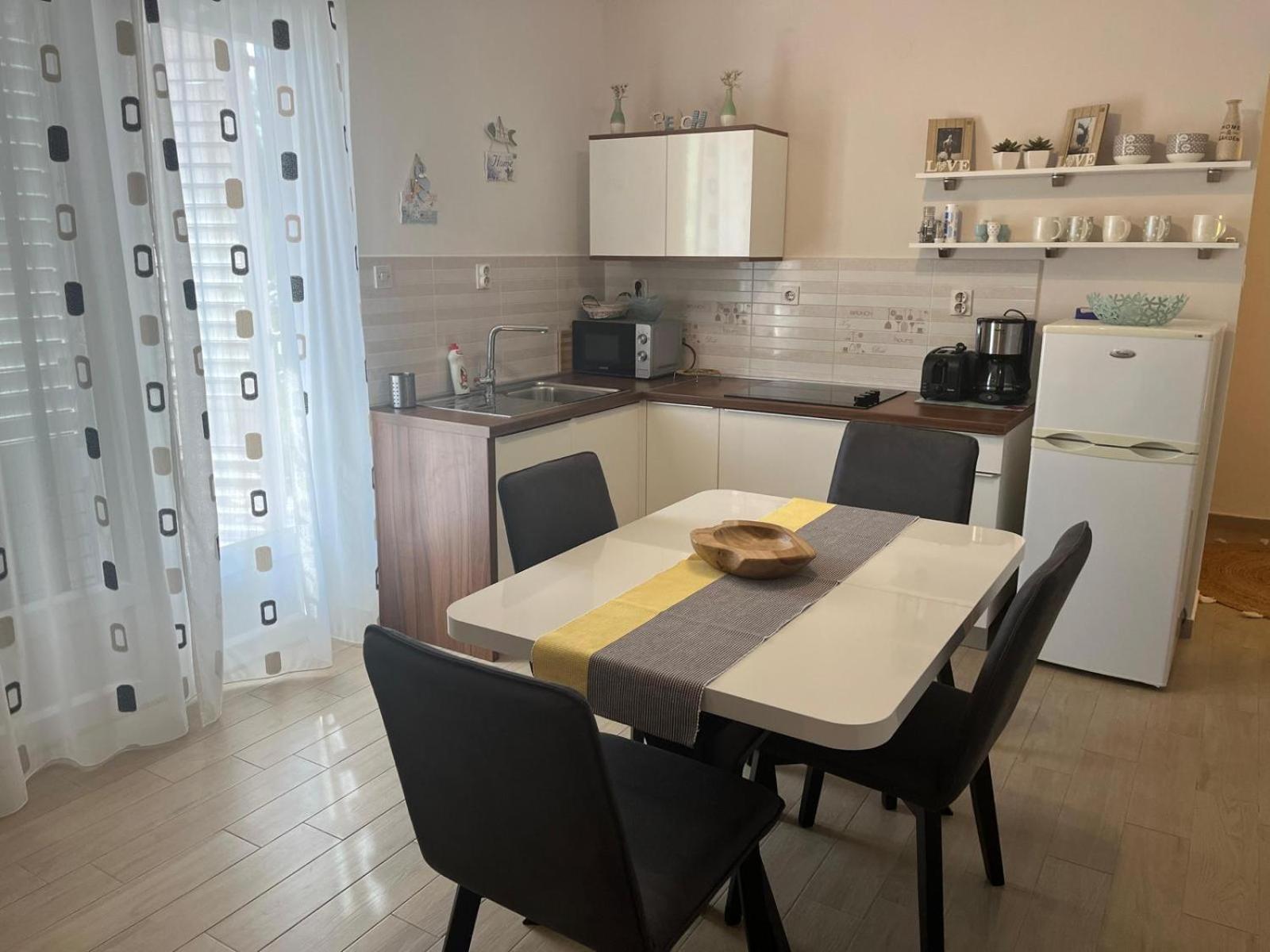 Apartmani Anica Risika Exterior foto
