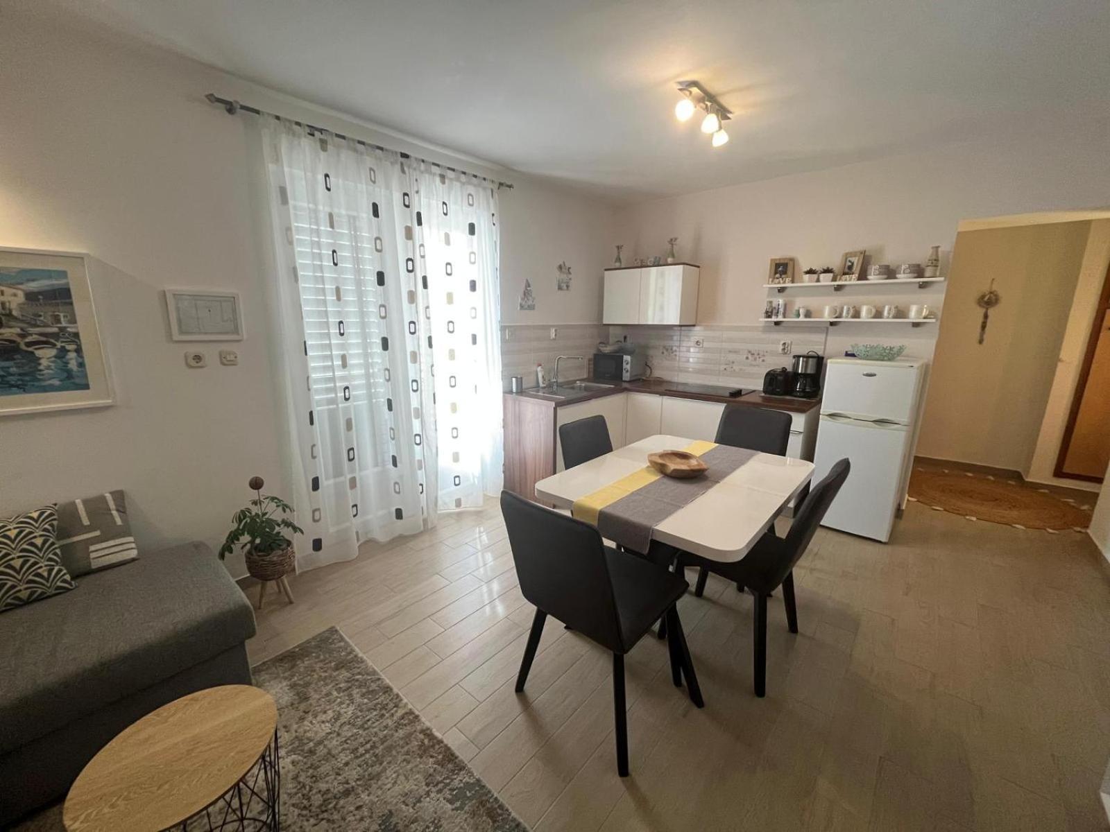 Apartmani Anica Risika Exterior foto