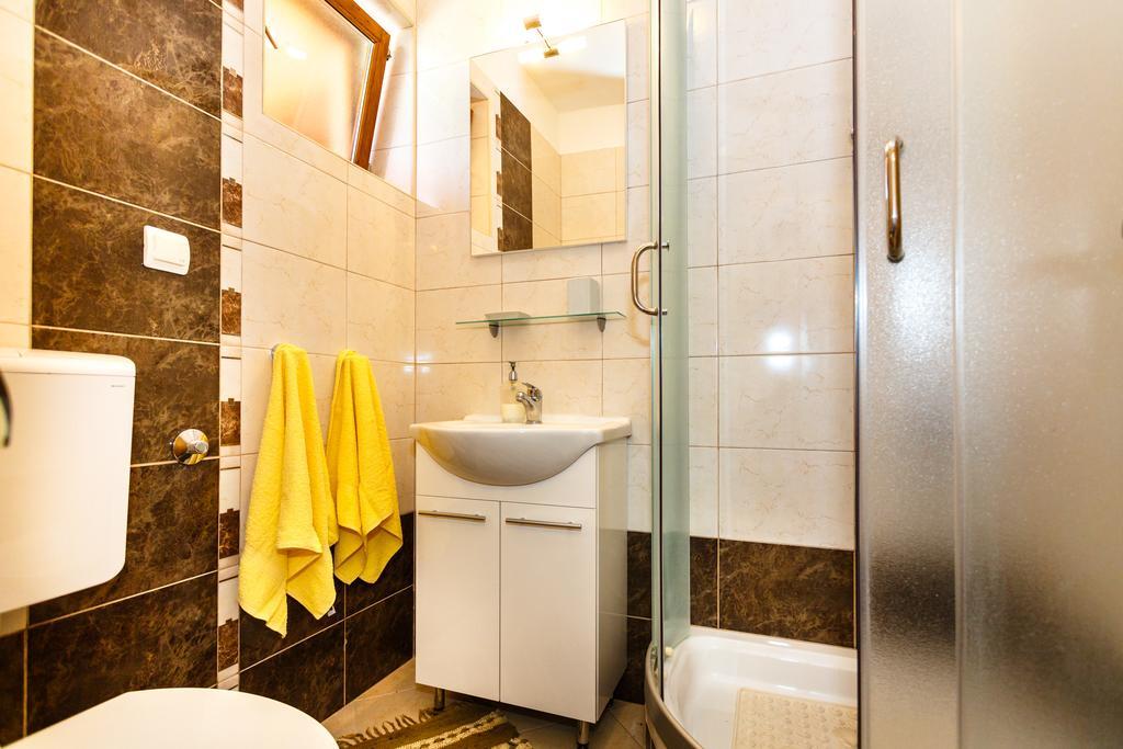 Apartmani Anica Risika Exterior foto